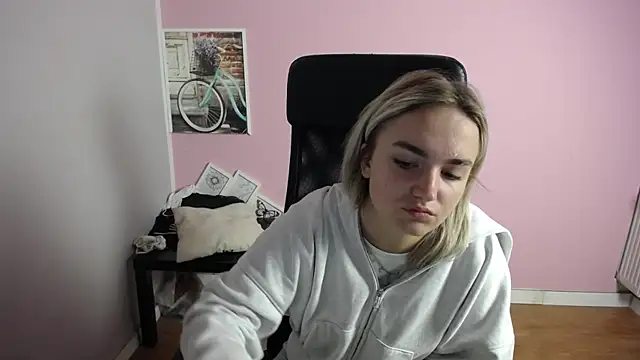 viktoria lovely online show from July 2026 07:06:02 AM