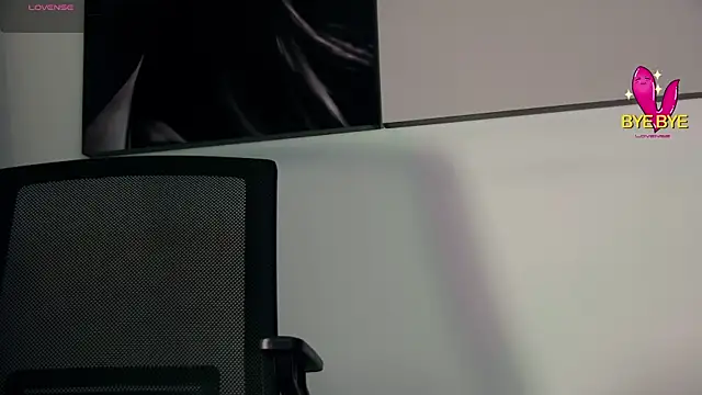 aidaadams online show from November 2025 11:14:01 AM