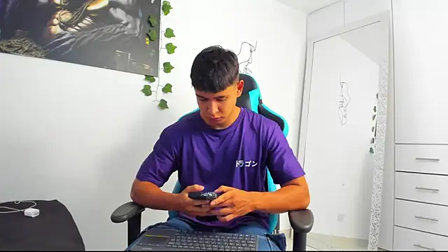 Bray Kevin online show from March 2025 10:11:01 PM