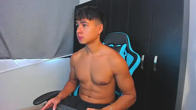 Bray Kevin online show from November 2025 03:22:01 PM