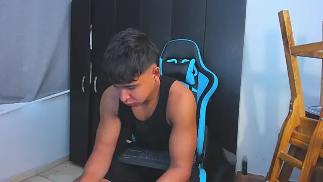 Bray Kevin online show from November 2025 04:19:02 PM