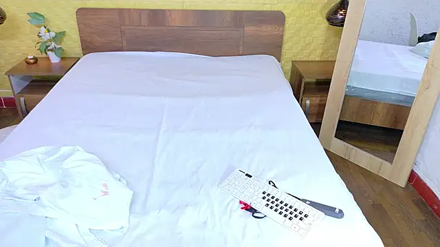 Mrs booty online show from October 2025 02:14:01 PM