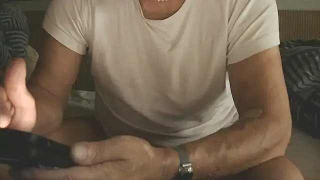 dannedonger2 online show from October 2025 06:00:02 AM