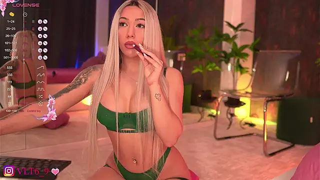 violettabunny03 online show from February 2025 10:39:02 PM