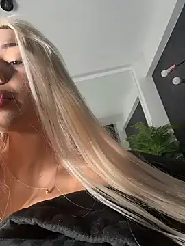 violettabunny03 online show from February 2026 04:07:01 AM