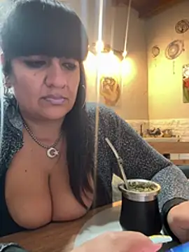Snapshot of Sensualmente333 chatting on June 2026 11:42:01 AM Sensualmente333 online show from June 2026 11:42:01 AM