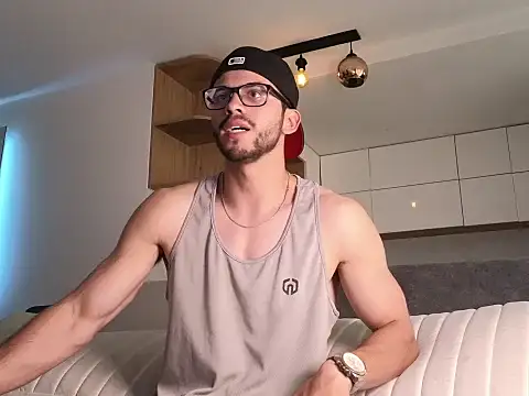 Phantom Bigger1 online show from January 2026 08:12:01 PM