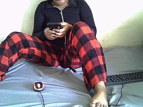 Snapshot of Crystal__Gee chatting on July 2026 08:42:02 AM Crystal Gee online show from July 2026 08:42:02 AM