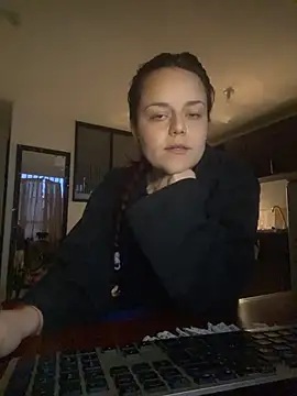 Scarletleon77 online show from March 2026 11:10:02 PM