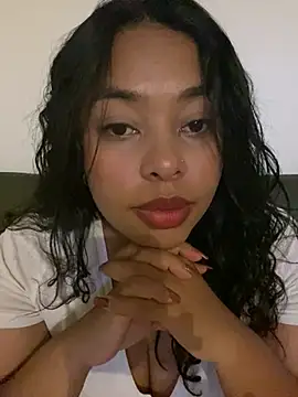 Snapshot of PUSHYLATE chatting on February 2025 10:09:02 PM PUSHYLATE online show from February 2025 10:09:02 PM