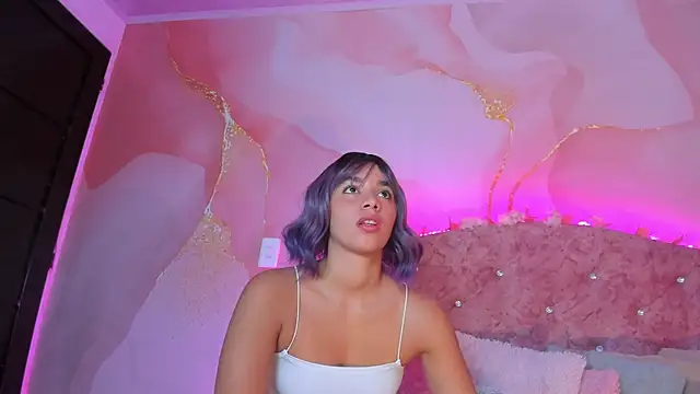 Snapshot of Khassia_f32 chatting on March 2025 10:33:02 AM Khassia f32 online show from March 2025 10:33:02 AM