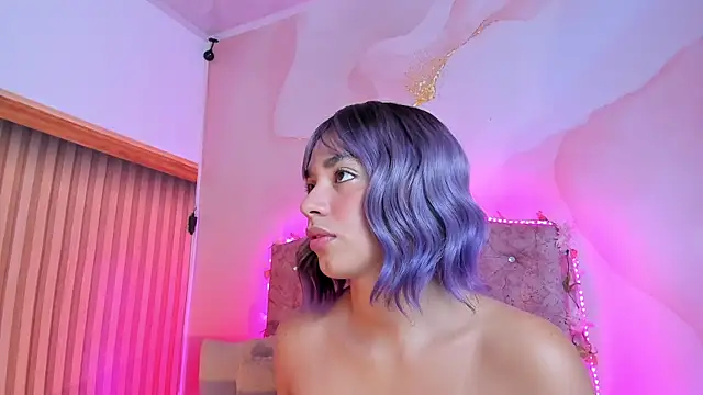 Snapshot of Khassia_f32 chatting on March 2025 10:54:02 AM Khassia f32 online show from March 2025 10:54:02 AM