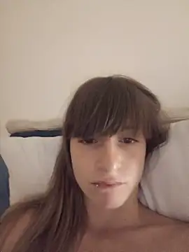 Snapshot of Cristina02 chatting on June 2026 11:28:01 PM Cristina02 online show from June 2026 11:28:01 PM