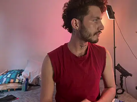 axel giracr online show from December 2024 09:39:01 PM