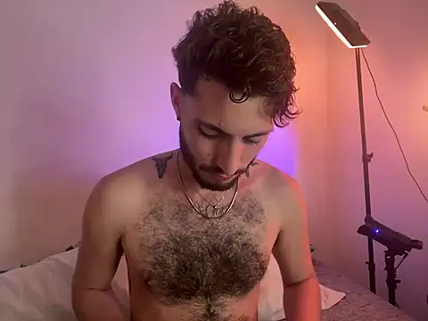 axel giracr online show from December 2024 07:22:01 PM