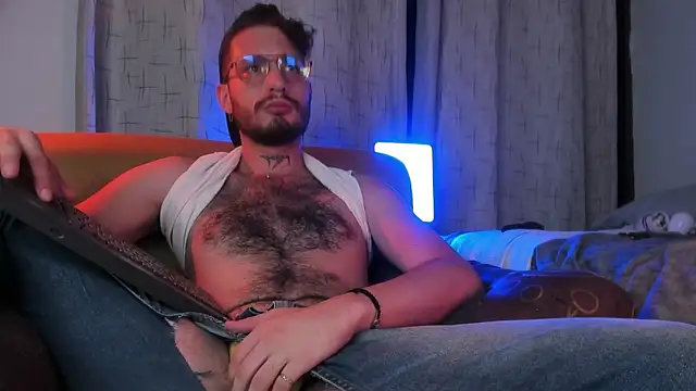 axel giracr online show from January 2025 09:04:02 AM