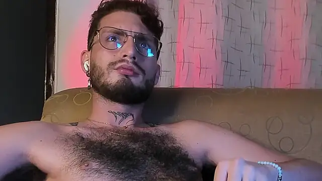 axel giracr online show from February 2025 11:09:01 PM