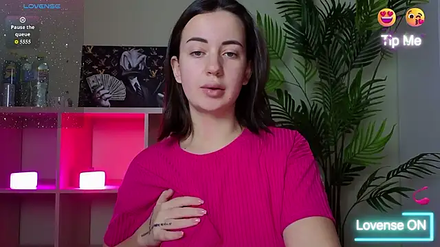 SweetieKendl online show from February 2026 09:44:01 PM