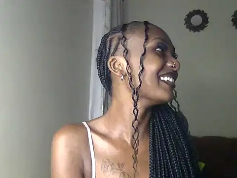 Snapshot of mavelous_mia chatting on May 2026 10:33:02 PM mavelous mia online show from May 2026 10:33:02 PM
