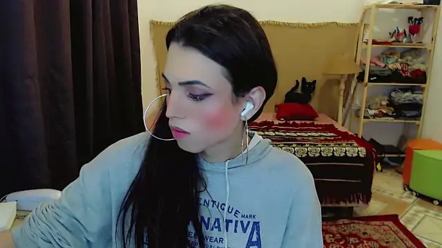 Snapshot of Sophie_Fantasys chatting on February 2026 02:31:01 AM Sophie Fantasys online show from February 2026 02:31:01 AM