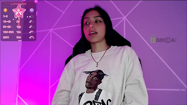 Snapshot of lilylouisee chatting on October 2025 03:39:02 AM lilylouisee online show from October 2025 03:39:02 AM