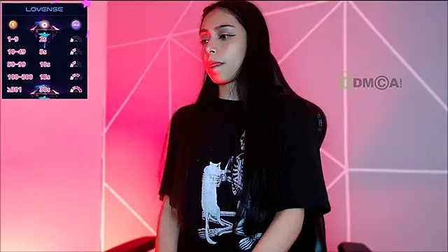 Snapshot of lilylouisee chatting on October 2025 12:53:02 PM lilylouisee online show from October 2025 12:53:02 PM