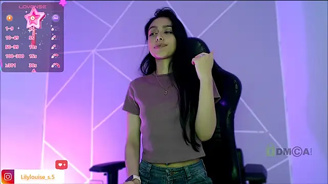 lilylouisee online show from November 2025 02:55:01 AM