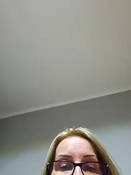 Steffi45 online show from December 2025 08:28:02 PM