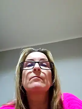 Snapshot of Steffi45 chatting on February 2026 09:13:01 PM Steffi45 online show from February 2026 09:13:01 PM