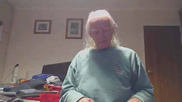 Snapshot of WaverlyKernow chatting on January 2026 02:43:01 PM WaverlyKernow online show from January 2026 02:43:01 PM