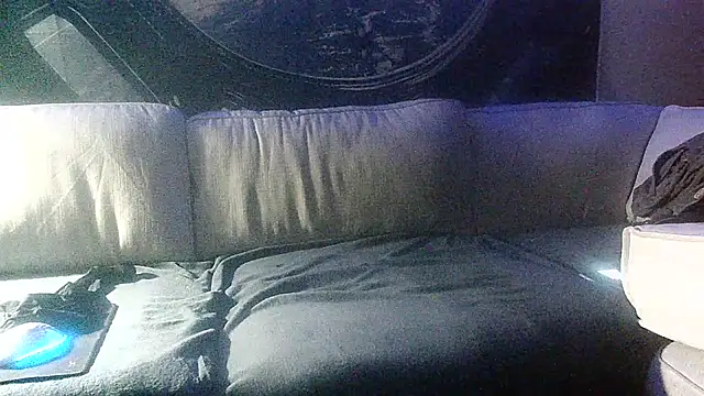 UntidyStrip9 online show from February 2026 06:23:01 PM