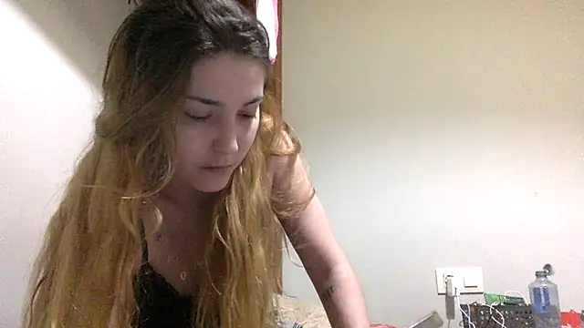 Snapshot of lilafg chatting on June 2026 02:27:01 AM lilafg online show from June 2026 02:27:01 AM