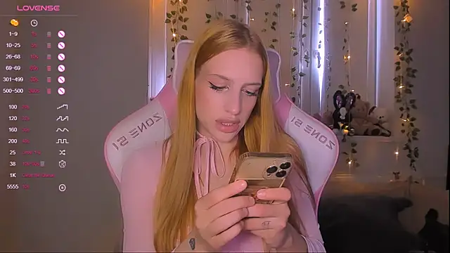 Anice  online show from February 2026 12:38:02 PM