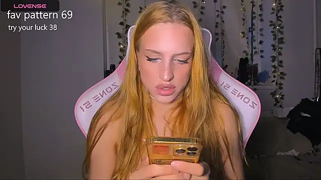 Anice  online show from April 2026 01:43:01 AM