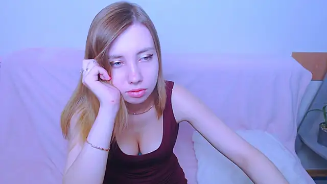 Snapshot of AliceFire_ chatting on July 2026 11:05:02 AM AliceFire online show from July 2026 11:05:02 AM