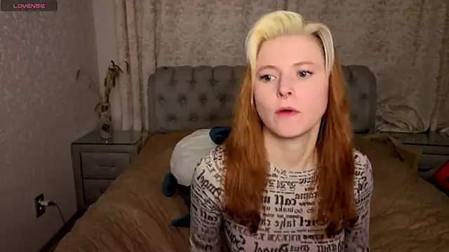 rocky foxy online show from October 2025 10:32:02 PM