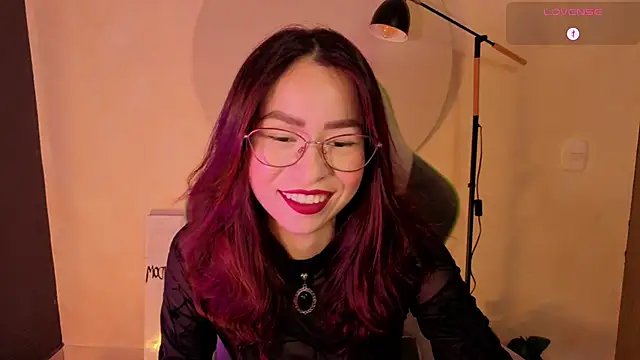 Snapshot of rosse_98_ chatting on April 2026 01:28:01 PM rosse 98 online show from April 2026 01:28:01 PM