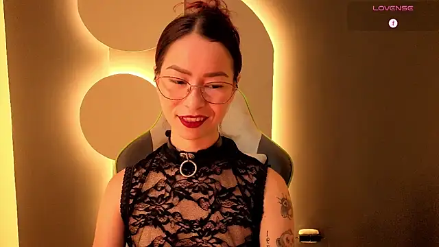 Snapshot of rosse_98_ chatting on May 2026 01:16:02 PM rosse 98 online show from May 2026 01:16:02 PM