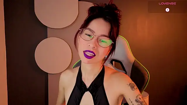 Snapshot of rosse_98_ chatting on May 2026 01:17:02 PM rosse 98 online show from May 2026 01:17:02 PM