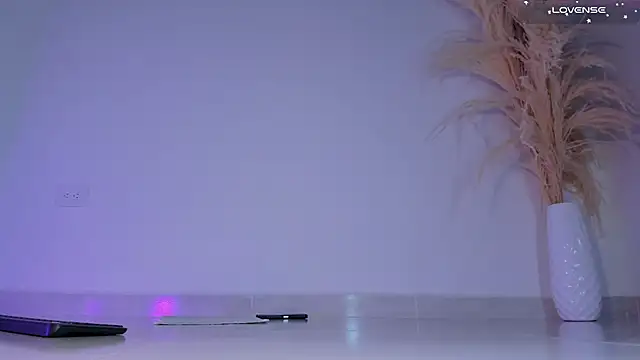 Katherinlevinee1 online show from February 2026 07:28:01 PM