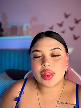 Snapshot of Emily_cooper20 chatting on February 2026 02:32:01 AM Emily cooper20 online show from February 2026 02:32:01 AM