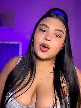 Snapshot of Emily_cooper20 chatting on March 2026 12:56:02 AM Emily cooper20 online show from March 2026 12:56:02 AM