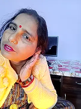 Snapshot of reemacouple007 chatting on January 2026 06:17:02 AM reemacouple007 online show from January 2026 06:17:02 AM