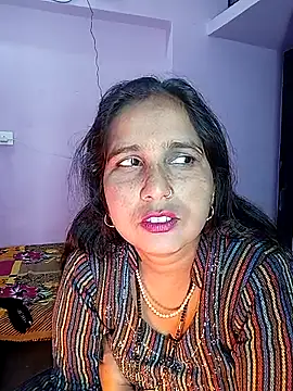 Snapshot of reemacouple007 chatting on January 2026 06:23:01 PM reemacouple007 online show from January 2026 06:23:01 PM