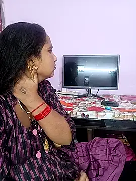 Snapshot of reemacouple007 chatting on February 2026 05:27:02 AM reemacouple007 online show from February 2026 05:27:02 AM