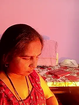 Snapshot of reemacouple007 chatting on February 2026 07:51:01 AM reemacouple007 online show from February 2026 07:51:01 AM