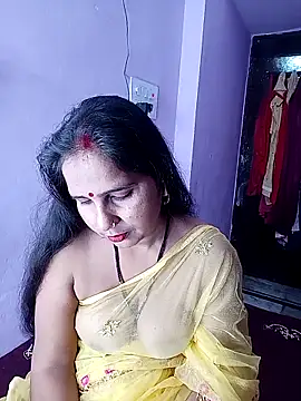 Snapshot of reemacouple007 chatting on March 2026 08:27:02 PM reemacouple007 online show from March 2026 08:27:02 PM