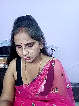 Snapshot of reemacouple007 chatting on April 2026 08:06:01 PM reemacouple007 online show from April 2026 08:06:01 PM