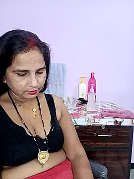 Snapshot of reemacouple007 chatting on April 2026 06:38:01 PM reemacouple007 online show from April 2026 06:38:01 PM