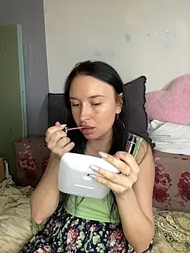 Snapshot of Roxana_Bell chatting on April 2026 11:34:01 AM Roxana Bell online show from April 2026 11:34:01 AM
